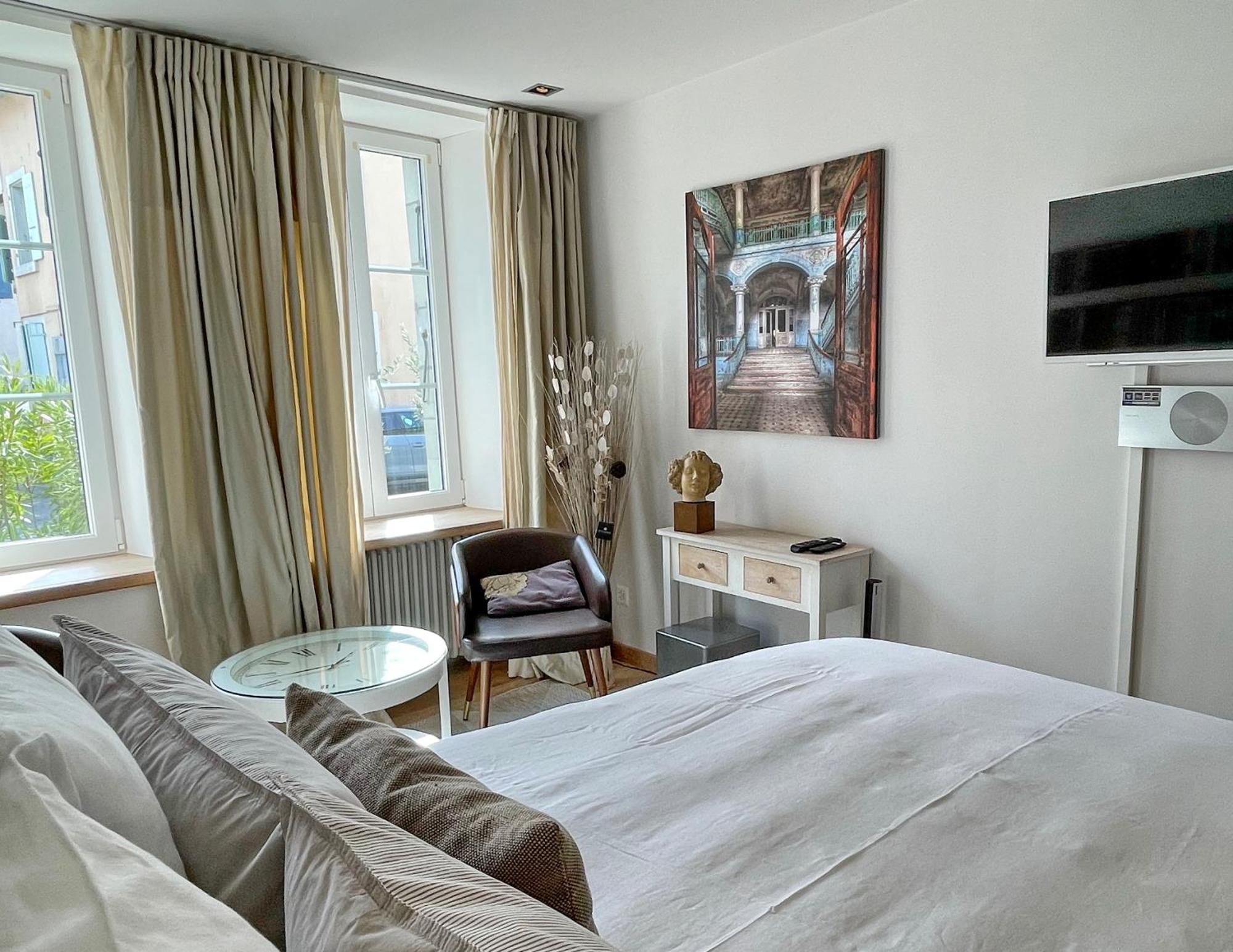 Le Cinquante Quatre Apartment Perroy ภายนอก รูปภาพ